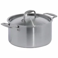 Olla de acero inoxidable Made In de 6 cuartos de galon con tapa y construccion de 5 capas.